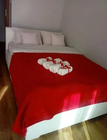 Apartament Szyszkowa *